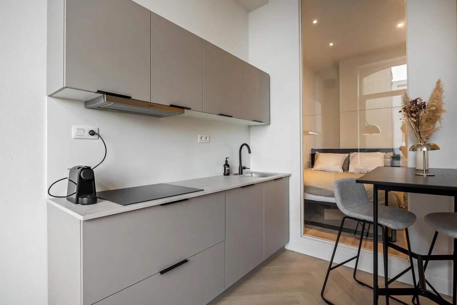 Апартаменты Antwerp Riverside Suite